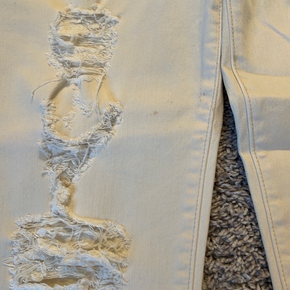 American Eagle cream jeans - Picture 8 of 9